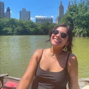 Meet your Posher, Yoandra